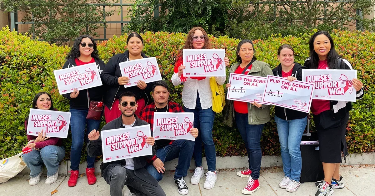 Nurses striking in Hollywood